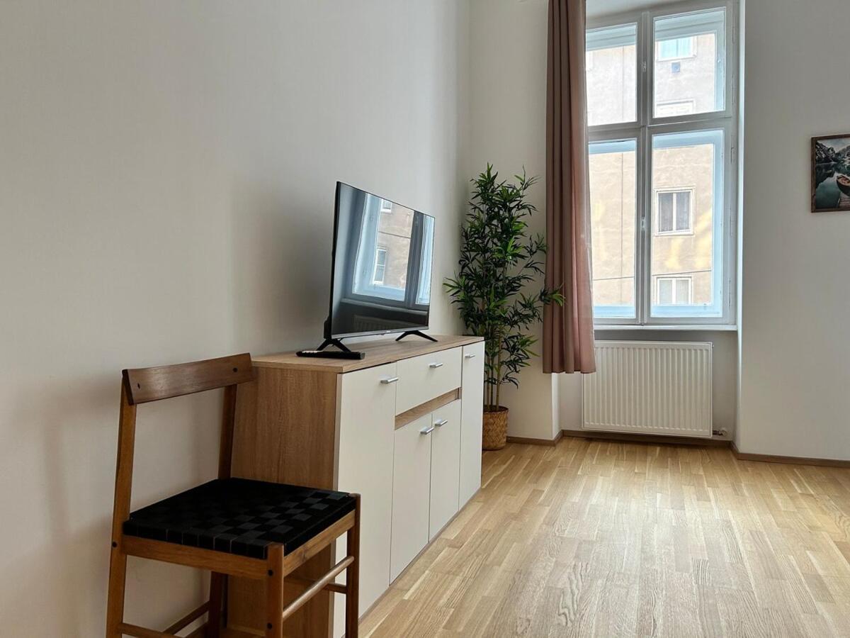Apartment Calm & Sunny With Free Parking